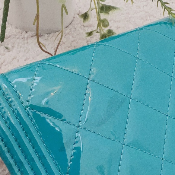 Chanel Boy Wallet on Chain Turquoise Patent WOC - Picture 7 of 13